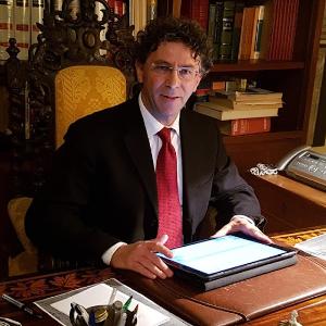 Avvocato Lorenzo Bruno Molinaro a Napoli