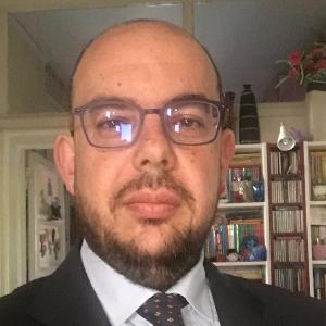 Avvocato Elia Rosciano a Napoli