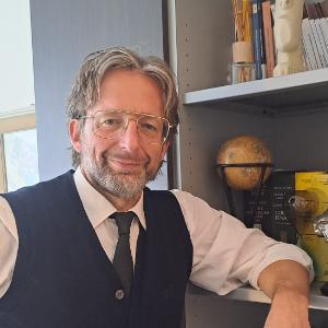 Avvocato Davide Manzo a Viareggio