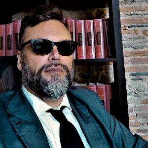 Avvocato Gian Enrico Pesce a Massa